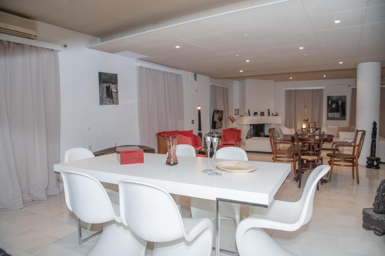 Theodore'S Maisonette Next To The Metro Station Athena Bagian luar foto