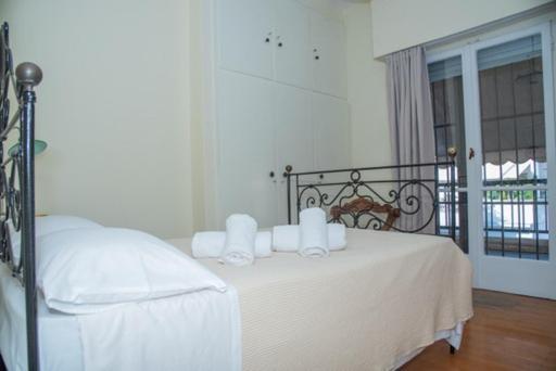 Theodore'S Maisonette Next To The Metro Station Athena Bagian luar foto