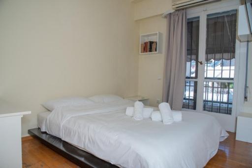 Theodore'S Maisonette Next To The Metro Station Athena Bagian luar foto